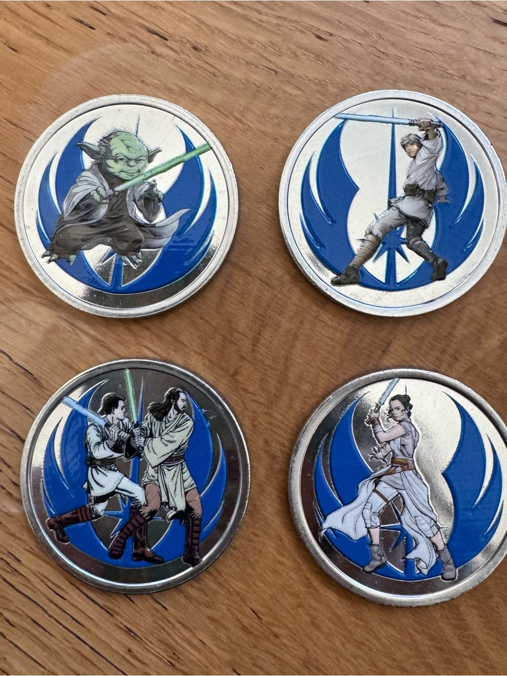 DISNEYLAND STAR WARS JEDI SITH DOUBLE SIDED SILVER COLOR MEDALLION COIN SET OF 4